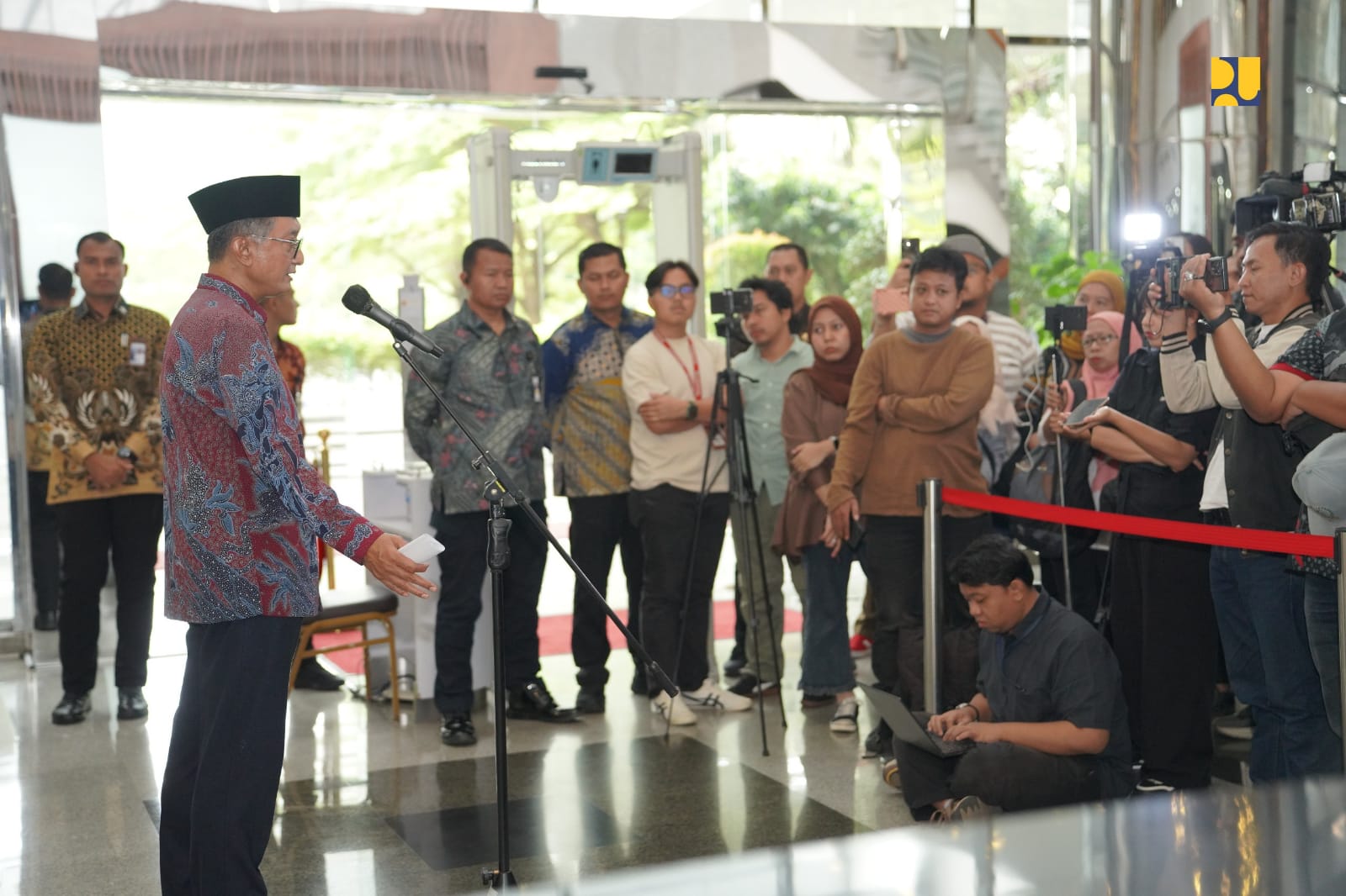 Lantik 6 Pejabat Eselon I, Menteri Dody: Jaga Kredibilitas dan Integritas 2 Menteri Pekerjaan Umum (PU), Dody Hanggodo, secara resmi melantik enam pejabat tinggi madya setara eselon I di lingkungan Kementerian PU, Jumat (4/7/2025).