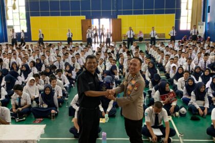Bagian Psikologi Biro SDM Polda Metro Jaya menggelar kegiatan bertajuk Psikoedukasi “Goes to School” yang dilaksanakan Jumat (18/7/2025). Foto: Bidang Humas Polda Metro Jaya