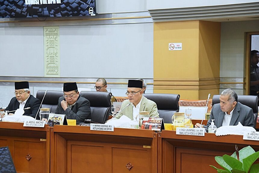 Ketua Komisi VIII DPR RI Marwan Dasopang dalam rapat kerja bersama Menteri Sosial Saifullah Yusuf (Gus Ipul), di Nusantara II, Senayan, Jakarta, Senin (7/7/2025). Foto :