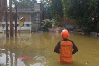 Banjir di kawasan Bidara Cina, Jatinegara, Jakarta Timur, Minggu (6/7/2025). Foto: BPBD DKI Jakarta