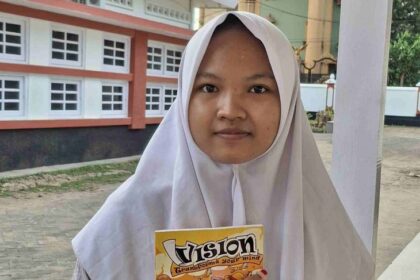 Arista Ismi Nurkhasana mengenyam kembali pendidikan di Sekolah Rakyat.