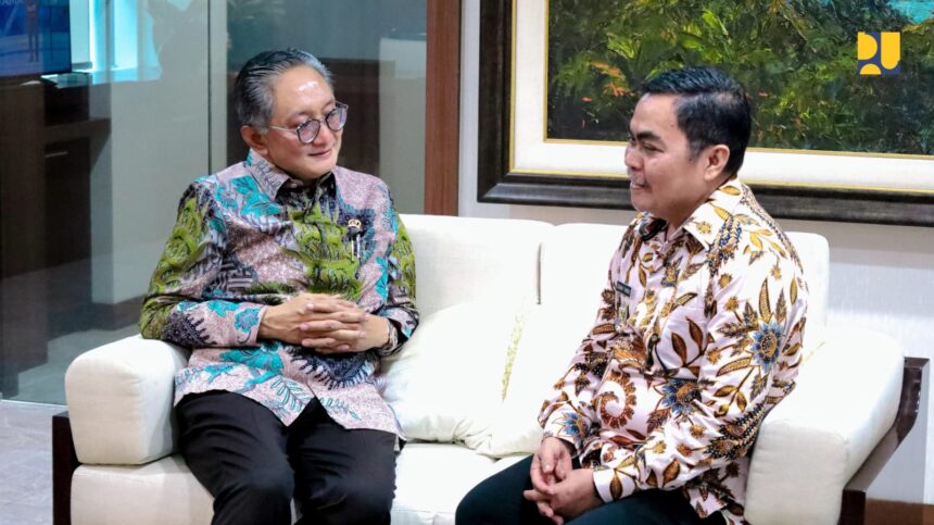Menteri Pekerjaan Umum (PU) Dody Hanggodo menerima kunjungan Bupati Tana Toraja Zadrak Tombeg