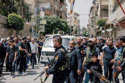 Sebanyak 298 warga sipil menjadi korban bentrokan bersenjata yang telah berlangsung di provinsi Al-Suwayda di Suriah selatan sejak 13 Juli 2025.