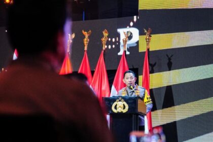 Kapolri Jenderal Pol Listyo Sigit Prabowo saat Penutupan Pendidikan dan Pelantikan Perwira Sekolah Inspektur Polisi (SIP) Angkatan ke-54 Gelombang Satu dan Sekolah Inspektur Polisi Khusus Intelejen Angkatan ke-10 tahun 2025.