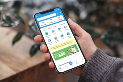 Ilustrasi - Kredivo, pelopor layanan Paylater di Indonesia melalui berbagai inisiatif edukasi seperti Kredicast, Generasi Djempolan, sampai kampanye #AutoMikir dan #AndaiAndaPandai, ingin membantu para Ibu semakin paham soal risiko, hak, dan kewajiban sebelum klik “setuju”. Foto: Ist