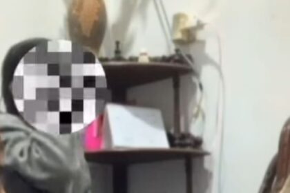 Nahas, seorang siswi di kawasan Kota Depok, Jawa Barat, dirundug oleh temennya, korban merupakan pelajar lulus dari SMPN 19 Depok. Foto: Tangkap layar IG @viralspot_id