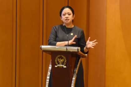 Ketua DPR RI Puan Maharani menanggapi soal penulisan ulang sejarah Indonesia yang diminta ditund.a oleh Komisi X DPR