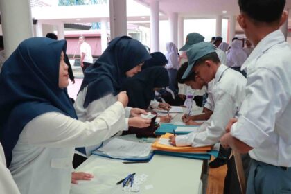 Para siswa Sekolah Rakyat Menengah Atas (SRMA) 13 Kota Bekasi. Foto: kemensos