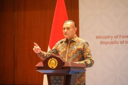 Wakil Menteri Koordinator Bidang Politik dan Keamanan Letjen TNI (Purn) Lodewijk F Paulus pada kegiatan Orientasi Calon Duta Besar Luar Biasa dan Berkuasa Penuh RI di kantor Kementerian Luar Negeri, Jakarta, Selasa (29/7/2025). Foto: Kemenko Polkam