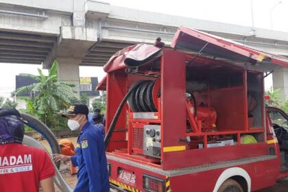 Ilustrasi petugas damkar. Foto Ist