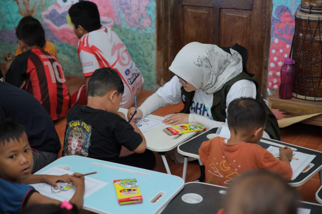 Telkom Gerakkan 50 Karyawan sebagai Relawan untuk Pelestarian Lamun di Pulau Pari 2 1f8af14a 61c0 4b4c 8b2a e383bfdf76ec