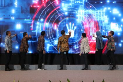 Peluncuran SPRINT Bidang PMDK di Solo, Selasa (26/8/2025). Foto: OJK