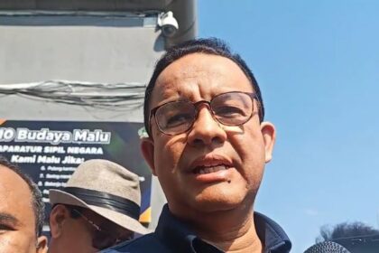 Mantan Gubernur DKI Jakarta, Anies Rasyid Baswedan mendatangi Rumah Tahanan Cipinang, Jatinegara, Jakarta Timur, Jumat (1/8/2025), untuk turut menjemput Thomas Trikasih Lembong alias Tom Lembong, usai menerima abolisi dari Presiden Prabowo Subianto. Foto: Ist