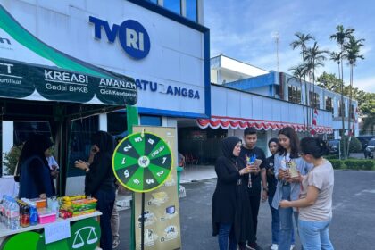 Bazar Gerakan Pangan Murah yang diselenggarakan dalam rangka menyambut Hari Ulang Tahun ke-80 Republik Indonesia dan HUT ke-63 Televisi Republik Indonesia. Foto: Pegadaian