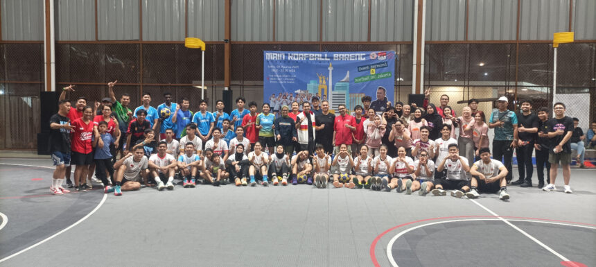 Foto session pemain Korfball DKI Jakarta, Pengurus PKSI DKI Jakarta, Tangerang Selatan, Kota Bekasi, Kabupaten Bekasi, Komunitas Libamak bersama Coach Raymond Mollet sebagai abbasador Korfball Se-Asia di The Forum Sport Hub, Bintaro Jakarta Selatan, Sabtu (09/08). Foto : Media Korfball DKI Jakarta