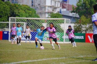 Pertandingan final KU 12 MilkLife Soccer Challenge Semarang Seri 1 2025-2026 yang mempertemukan SDN Sendangmulyo 04 melawan SDN Karangsono 2 Mranggen di StadionUniversitas DiponegoroTembalang, Semarang Jawa Tengah. Foto/megapro