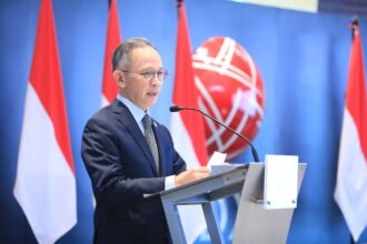 Ketua Dewan Komisioner OJK Mahendra Siregar dalam sambutannya pada Peringatan 48 Tahun Diaktifkannya Kembali Pasar Modal Indonesia yang mengusung tema “Mewujudkan Ekonomi Mandiri, Berdaulat, dan Maju Bersama” di Main Hall Bursa Efek Indonesia, Jakarta, Senin.