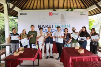 Bank Emas Pegadaian – Pegadaian kembali rajut kolaborasi bersama Relawan Bakti BUMN untuk pembangunan desa dengan menggelar kegiatan di Desa Aan, Klungkung, Bali pada tanggal 14 hingga 17 Agustus 2025.