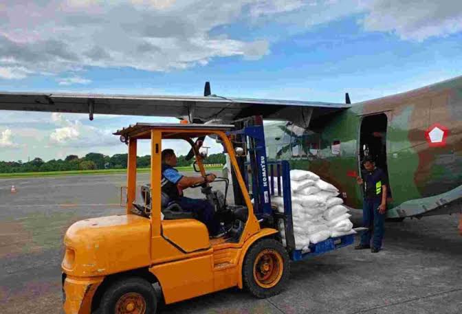 Proses modifikasi cuaca yang dilakukan Pemprov DKI.(Foto istimewa)