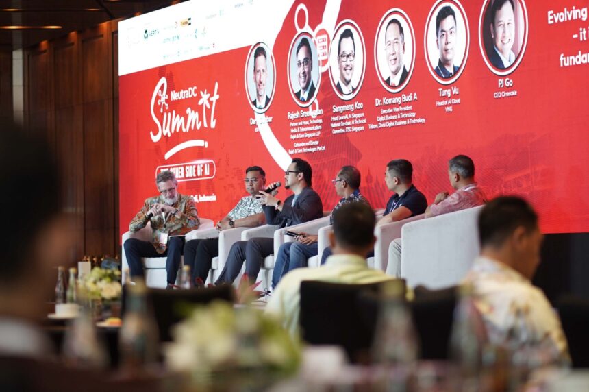 NeutraDC Summit 2024 Panel Discussion. Foto: Telkom Indonesia