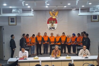 Konferensi pers penetapan 11 tersangka kasus pemerasan di Kemnaker RI. Foto: Dok Humas KPK