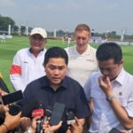 Ketua PSSI Erick Thohir dan Wamenpora Taufik Hidayat resmi membuka Turnamen sepak bola Nusantara Open 2025. Upacara pembukaan yang berlangsung di  Lapangan Garudayaksa Training Academy, Setu, Bekasi, Jabar, Senin (25/8) berlangsung meriah. Foto/ipol