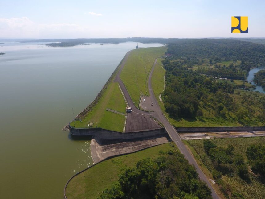 Tampak udara Bendungan Kedungombo yang siap mengaliri sawah petani. (Dok Kementerian PU)