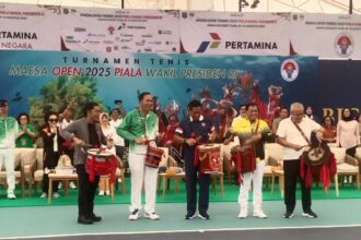Pembukaan Turnamen Tennis Menyambut 100 Tahun POR Maesa di Anwa Racquet Club Jakarta. Foto/ipol