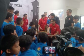 Sebanyak 200 pecatur ambil bagian pada Festival Catur H. M. Hasan Cup 2015 di Gedung KONI DKI Jakarta, 23 – 24 Agustus 2025. Kejuaraan ini juga digelar untuk mengenang100 tahun wafatnya Alm. H.M Hasan.