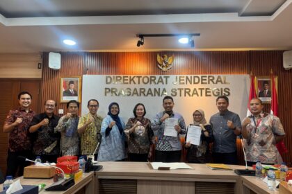 MoU Sekolah rakyat ditandatangi oleh Adhi Karya dan Kementerian Pekerjaan Umum. Foto: Dok Adhi Karya