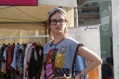 Pertamina mendukung program Perhimpunan Pelajar Indonesia (PPI) serta KBRI Australia, yakni Pesta Rakyat 2025, yang digelar di King George Square, Brisbane, Australia dengan menghadirkan usaha mikro, kecil dan menengah (UMKM) unggulan binaannya. Foto: Dok Pertamina