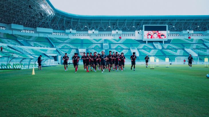 Timnas Indonsia U-17 berlatih di Stadion Utama Sumatera Utara, Medan. Foto: PSSI