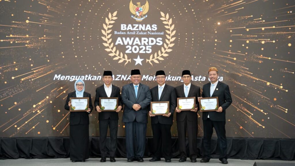 BAZNAS (BAZIS) Provinsi DKI Jakarta Raih 5 Penghargaan di BAZNAS Award 2025 2 BAZNAS (BAZIS) Provinsi DKI Jakarta raih 5 penghargaan di BAZNAS Award 2025. (dok. BAZNAS (BAZIS) Provinsi DKI)