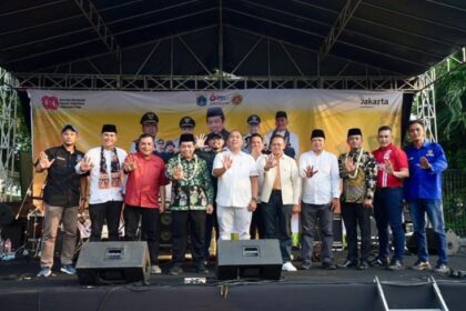 Ketua DPRD Provinsi DKI Jakarta menghadiri Karang Taruna Kembangan Fest 2025 di Kawasan Puri CNI, Jakarta Barat. (dok. Sekretariat DPRD Provinsi DKI Jakarta)
