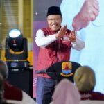 Mensos Gus Ipul dalam acara dialog Pilar-Pilar Sosial di Pendopo Bupati Cirebon.