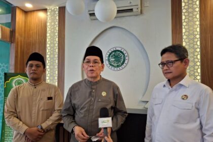 Sekjen MUI Buya Amirsyah menyambut baik kunjungan silaturahim PPATK ke Kantor MUI. Dalam pertemuan tersebut, berlangsung secara tertutup dengan suasana penuh kehangatan dan kekeluargaan.