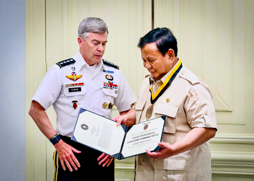 prabowo medali kehormatan as