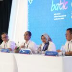 (kiri ke kanan) SVP Group Sustainability and Corporate Communication Ahmad Reza, Direktur Wholesale & International Services Telkom Honesti Basyir, Direktur Utama Telkom Dian Siswarini, dan CEO Telin Budi Satria Dharma Purba saat sesi Press Conference BATIC di The Westin Resort, Nusa Dua, Bali pada Selasa (26/8/2025). Foto: Telkom Indonesia