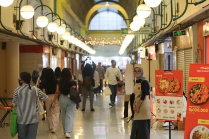 Pedagang di kawasan Blok M. Foto: Ist