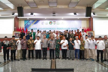 Deklarasi Forum Komunikasi Publik untuk #JagaJakarta, di Ruang Serbaguna Blok C, Kantor Walikota Jakarta Timur, Senin (1/9/2025). Foto: Ist