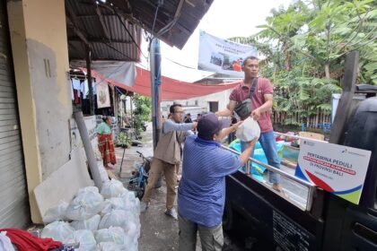Penyaluran bantuan 160 paket bahan makanan kepada masyarakat terdampak banjir di Provinsi Bali. Dok: Pertagas