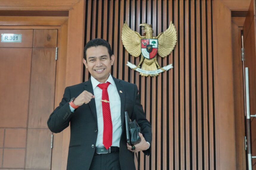 Fraksi PKS Hendry Munief