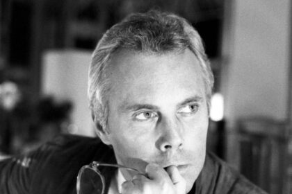 Perancang busana legenda Italia, Giorgio Armani, meninggal di usia 91 tahun. Foto: Ralph Lauren