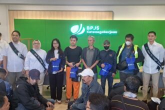 BPJS Ketenagakerjaan kembali merayakan Hari Pelanggan Nasional yang diperingati setiap tanggal 4 September. Tahun ini, peringatan dilaksanakan dengan mengusung tema “Andai Tau Duluan, Dilayani Sepenuh Hati, Bisa Jadi Kisah Kebahagiaan”.