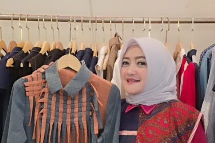 Berkat dukungan dari BRI melalui berbagai program pemberdayaan UMKM, Netaly, sebuah brand modest fashion asal Bandung, kini tidak hanya dikenal di pasar lokal, tetapi juga mulai diminati oleh buyer internasional. Foto: Dok BRI