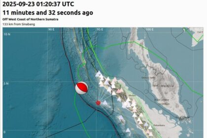 Episenter gempa bumi terletak pada koordinat 2,81° LU ; 95,23° BT, atau tepatnya berlokasi di laut pada jarak 131 kilometer (km) arah Barat Laut Sinabang pada kedalaman 17 km, pada Selasa (23/9/2025) pukul 08.20 WIB. Foto: BMKG
