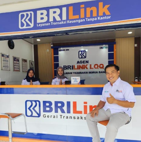 AgenBRILink LQQ di Kelurahan Purwodadi, Kecamatan Arga Makmur, Bengkulu Utara yang telah menjadi pusat transaksi keuangan warga sekaligus mitra bagi koperasi-koperasi di sekitarnya. Foto: Dok BRI