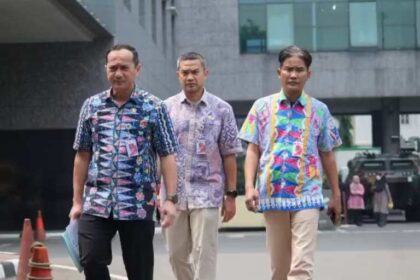 Sekwan DPRD DKI Jakarta, Augustinus (kiri).(Foto istimewa)