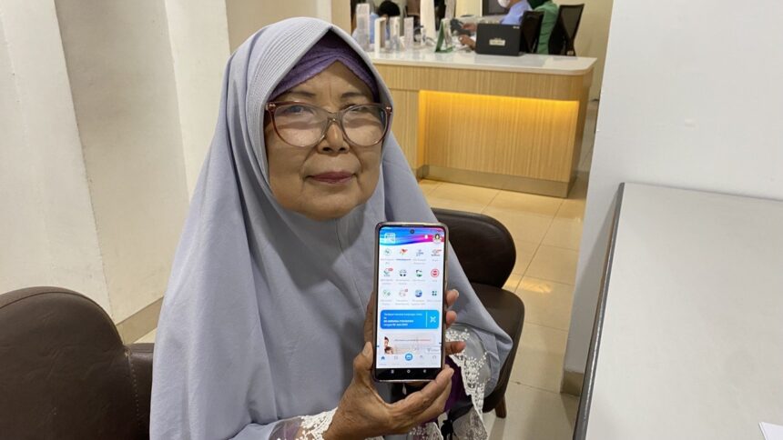 Sartiah (65), mengaku terbantu dengan program JKN. Foto: Dok Humas