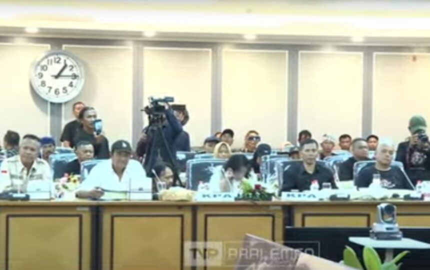 Audiensi Pimpinan DPR dan perwakilan Konsorsium Pembaruan Agraria di Kompleks Parlemen Senayan, Jakarta, Rabu (24/9/2025). Foto: tv parlemen